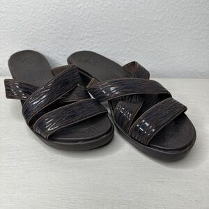 CROCS Molalla II Criss-Cross Elastic Strap Brown Zebra Print Sandals